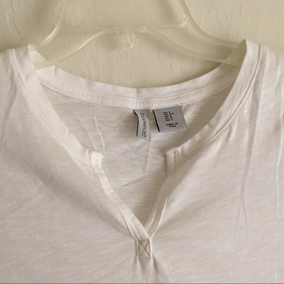 White t-shirt - Picture 2 of 4